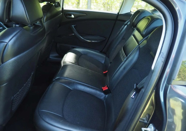 Citroen C5 cena 23900 przebieg: 236200, rok produkcji 2011 z Śrem małe 704